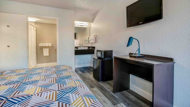 1 King Bed | Mobility Accessible Tub, Nsmk