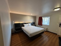 Studio 6 Mojave, CA - Airport