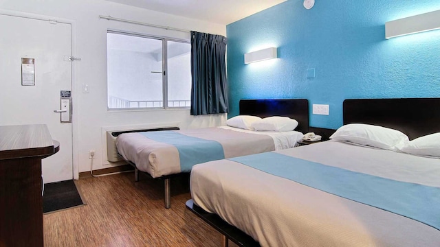 2 Full Beds | Non-Smoking, Micfridge