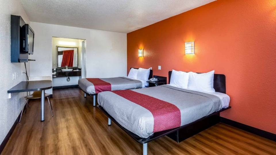 Motel 6 Little Rock, AR - West, C72015, Little Rock AR