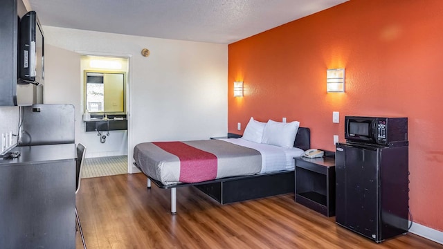 1 Queen Bed | ADA/RI Shower/Non-Smoking