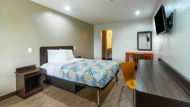 1 Full Bed | Non-Smoking