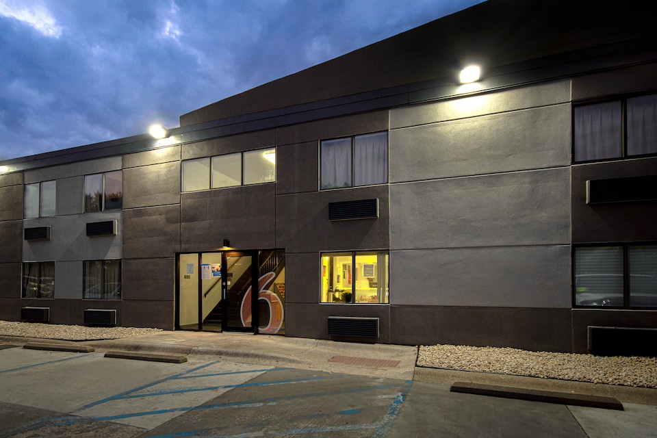 Motel 6 Merrillville, IN, MERRILLVILLE_2, MERRILLVILLE