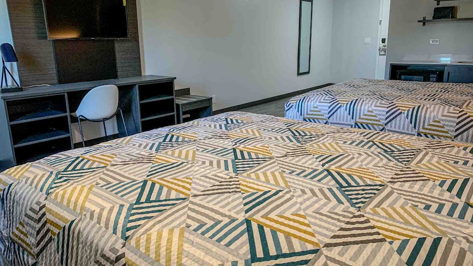 Studio 6 Rockford, IL, Rockford, Rockford