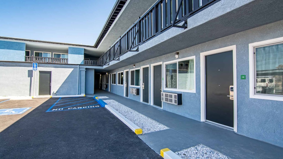 Motel 6 Ridgecrest, CA -China Lake, C92328, Ridgecrest CA