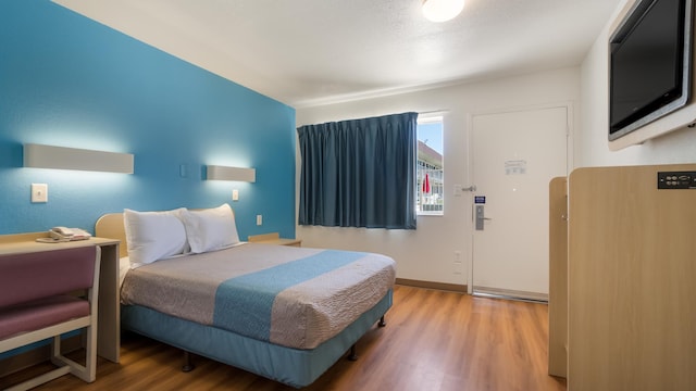 1 Full Bed | Mobility Access Tub, Nsmk