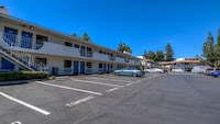 Motel 6 San Dimas, CA - Los Angeles