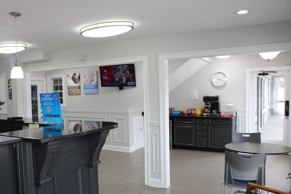 Studio 6 Suites Chattanooga, TN - Lookout Mtn., C37347, Chattanooga