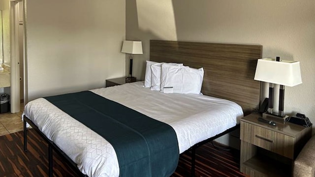 1 Full Bed | Non-Smoking, Micfridge