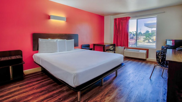 1 King Bed | Smoking, Wet Bar