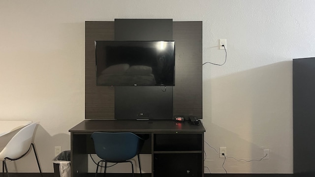 2 Full Beds | Non-Smoking, Kitchen