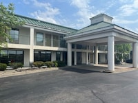 Studio 6 Suites Louisville, KY - Airport Expo Center