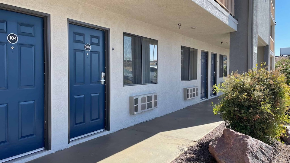 Motel 6 Barstow, CA - I15 and Lenwood Road, Barstow_g6, Barstow