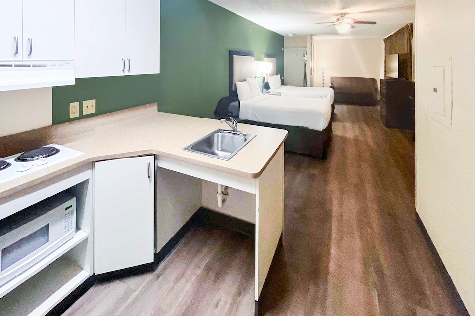 Studio 6 Memphis, TN – East Memphis, C38017, Memphis