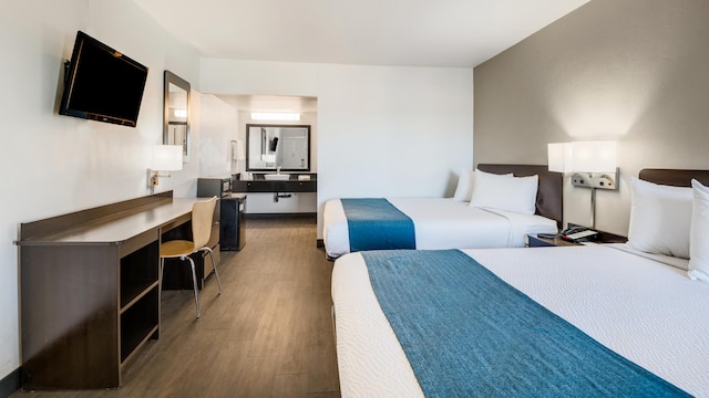 2 Queen Beds | Non-Smoking, Mini Fridge