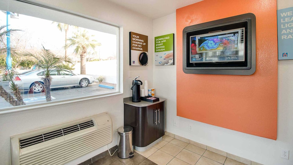 Motel 6 Phoenix, AZ - East, C85008, Phoenix