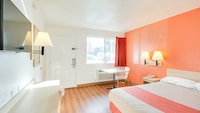 Motel 6 Phoenix, AZ - East