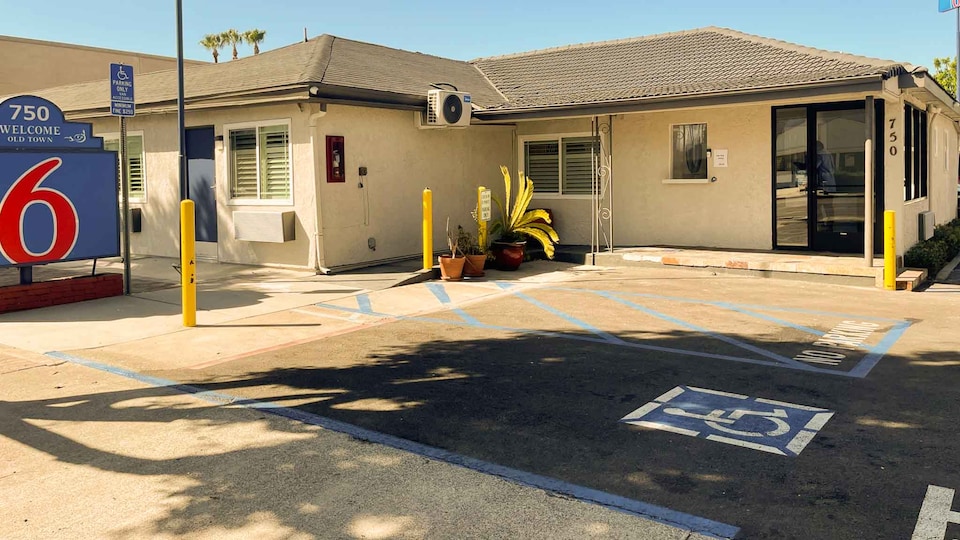 Motel 6 Tustin, CA – Orange County, Tustin, Tustin