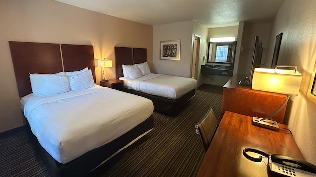 2 Full Beds | Non-Smoking, Micfridge