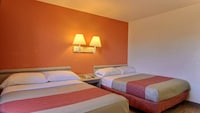 Motel 6 Bismarck, ND