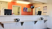 Motel 6 Bismarck, ND