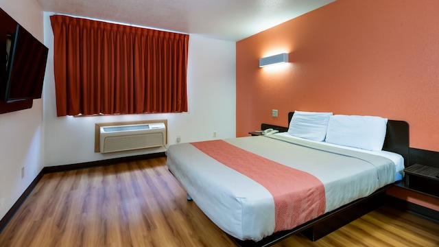 1 QUEEN BED | NON-SMOKING