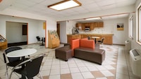 Motel 6 Davenport, IA