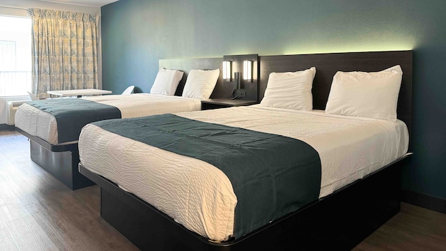 2 Queen Beds | Mobil Access Tub Nsmk Micfridg