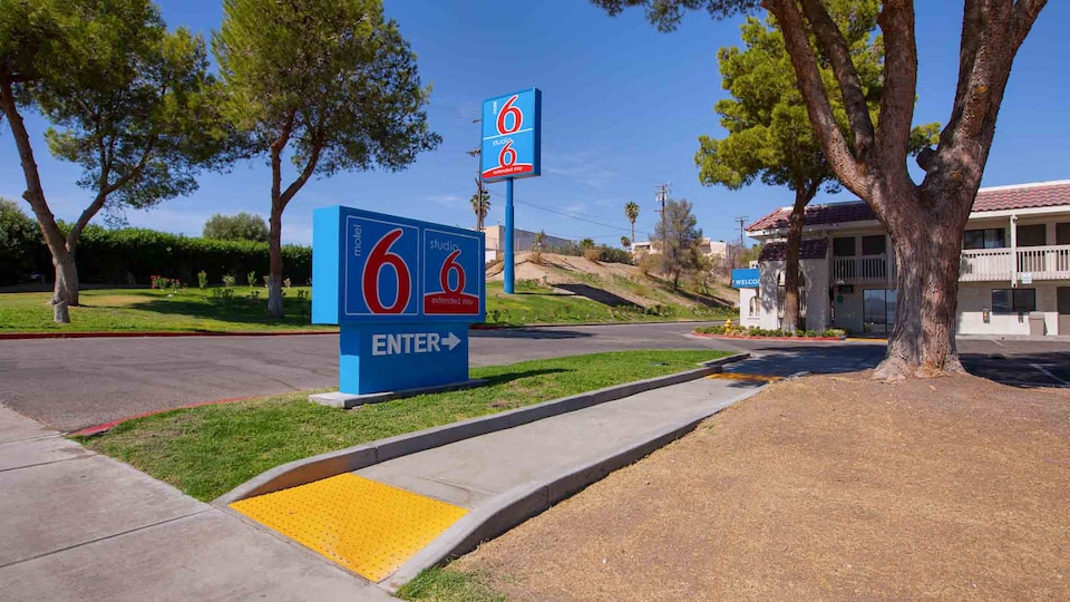 Motel 6 Barstow, CA, Barstow_g6, Barstow