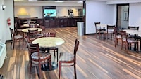 Motel 6 Catonsville, MD – Baltimore West