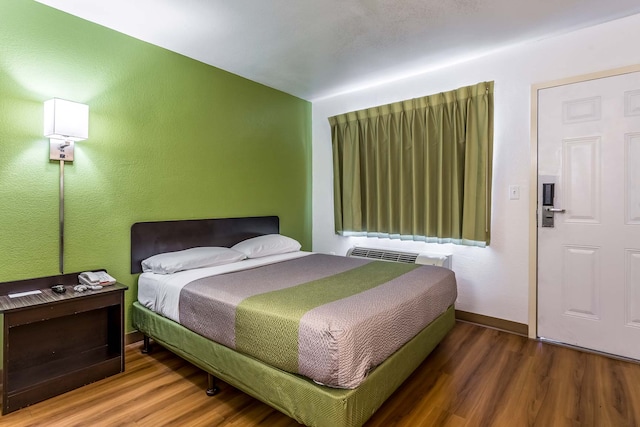 1 Queen Bed | Non-Smoking, Kitchen