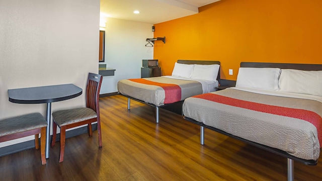 2 Full Beds | Non-Smoking, Micfridge