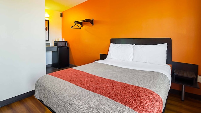 1 Full Bed | Smoking, Micfridge