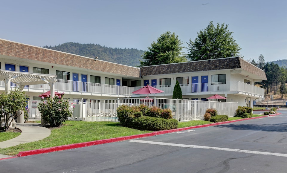 Motel 6 Grants Pass, OR, GRANTS PASS, GRANTS PASS