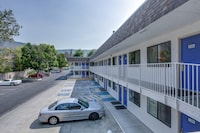 Motel 6 Grants Pass, OR