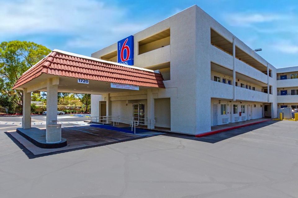 Motel 6 Tempe, AZ – Phoenix Airport – Priest Dr, Tempe, Tempe