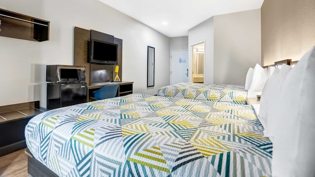 2 Queen Beds | ADA/RI Shower/Non-Smoking