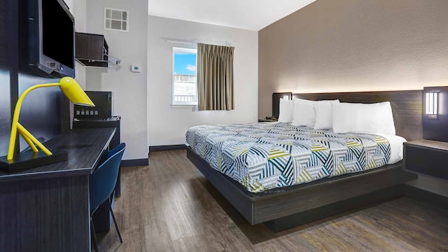 1 King Bed | Non-Smoking, Sofa