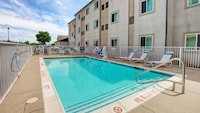 Motel 6 Weatherford, TX