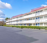 Motel 6 Birmingham, AL