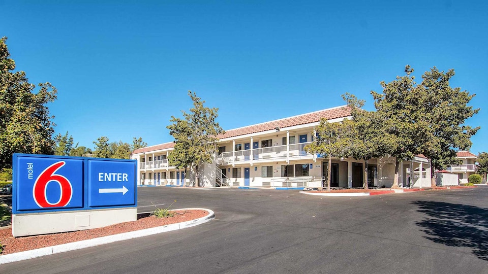 Motel 6 Redding, CA - South, C96002, Redding CA