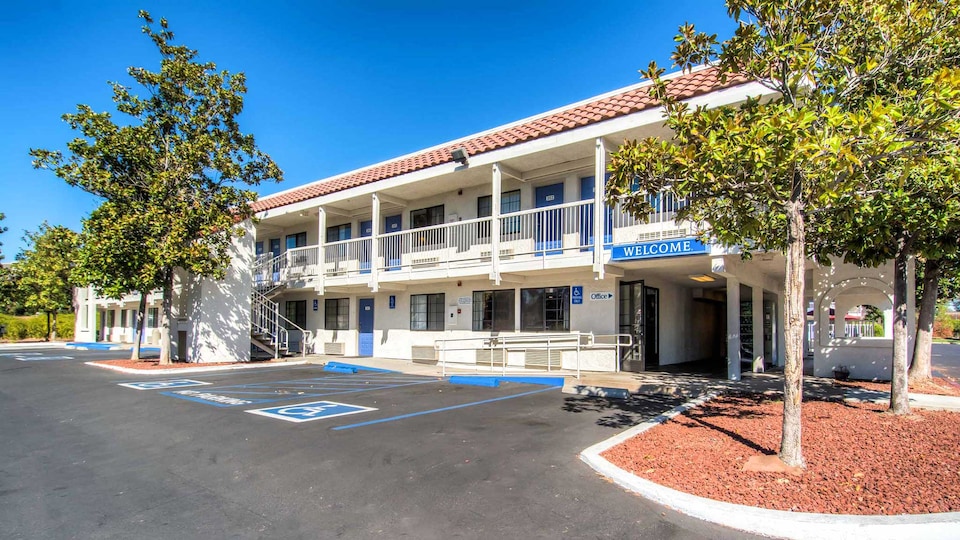 Motel 6 Redding, CA - South, C96002, Redding CA