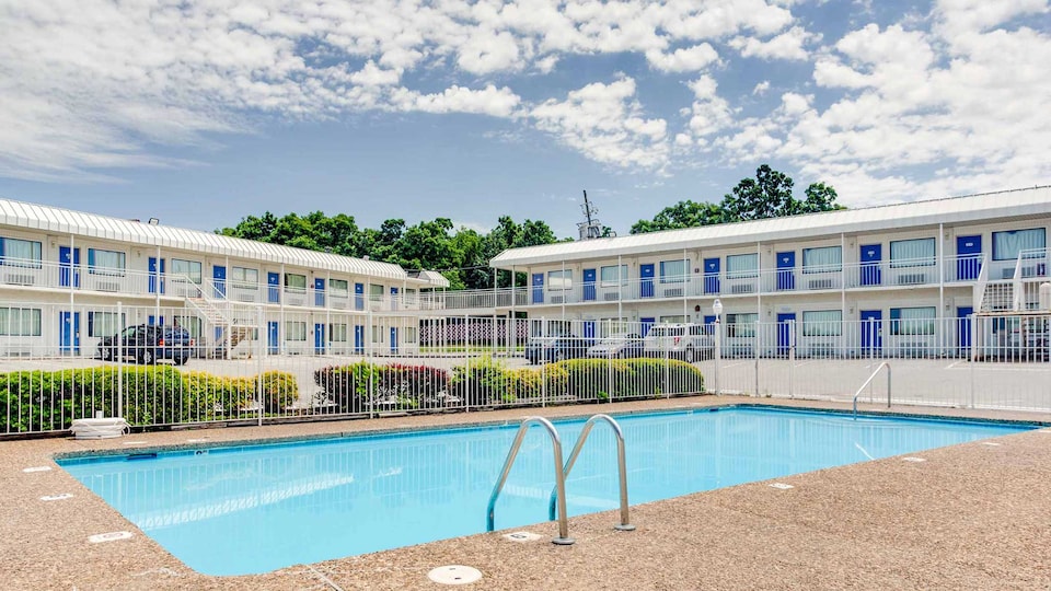 Motel6 Fayetteville, AR, Fayetteville_7055219a, Fayetteville