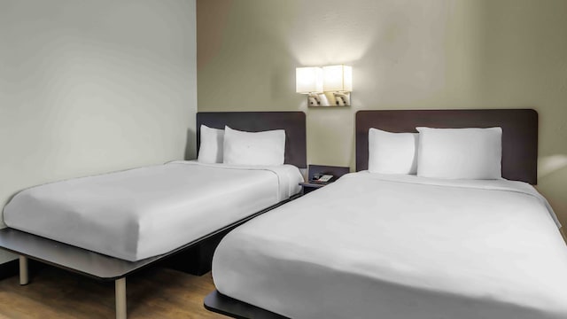 2 Full Beds | ADA/Roll-In Shower