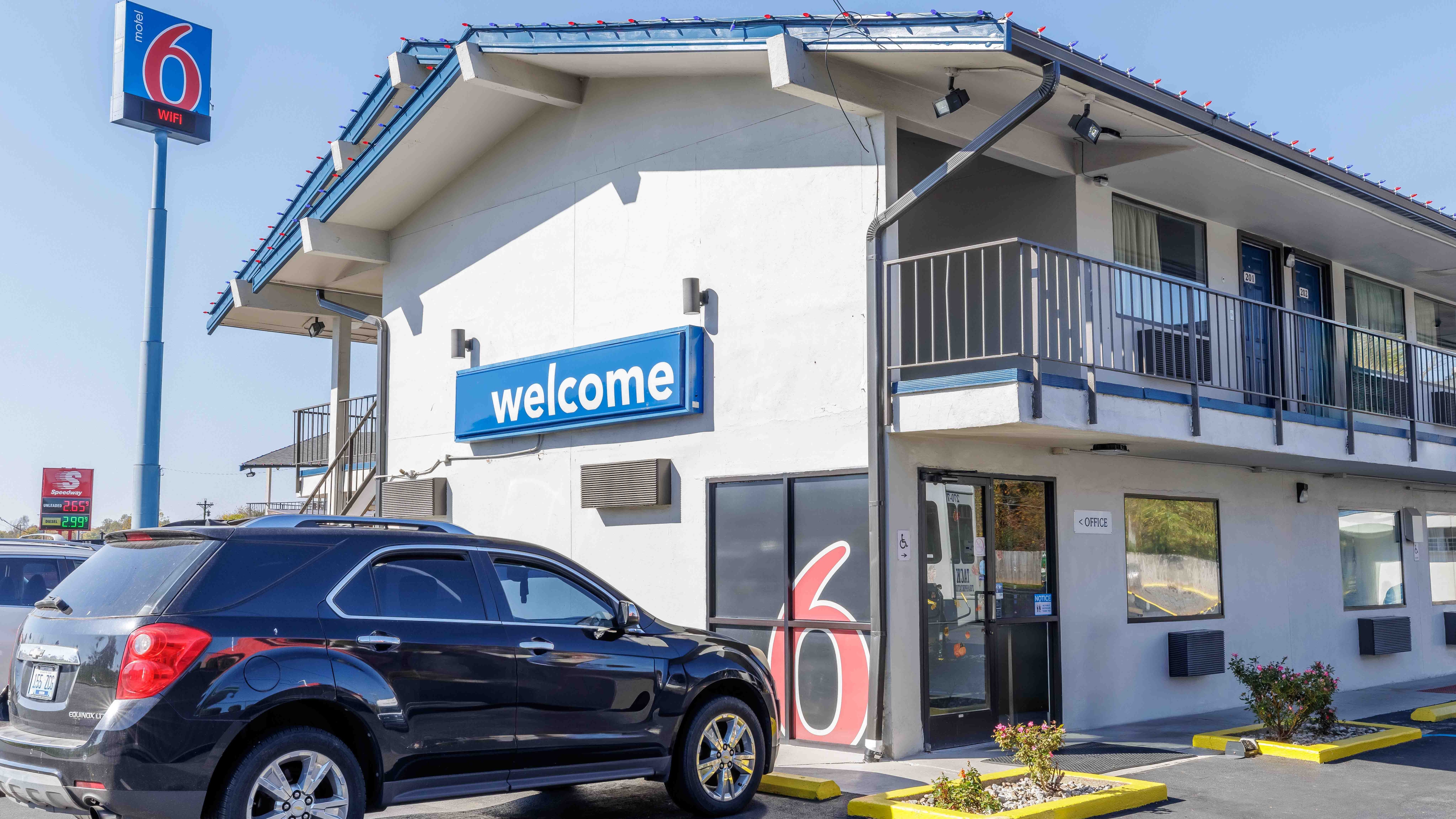 Affordable Motels in Elizabethtown, KY | Motel 6 Low Rates