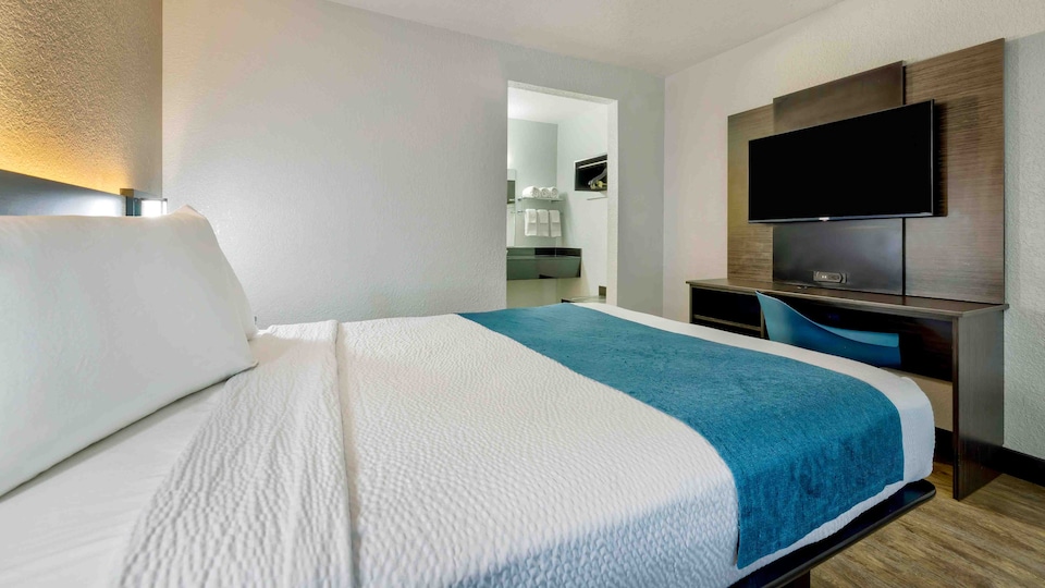 Motel 6 Anaheim, CA - Fullerton East, Anaheim, Anaheim