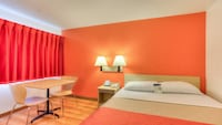 Motel 6 Tigard, OR - Portland South - Lake Oswego