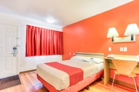 Motel 6 Tigard, OR - Portland South - Lake Oswego