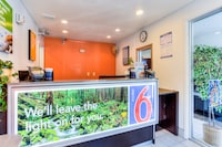 Motel 6 Tigard, OR - Portland South - Lake Oswego