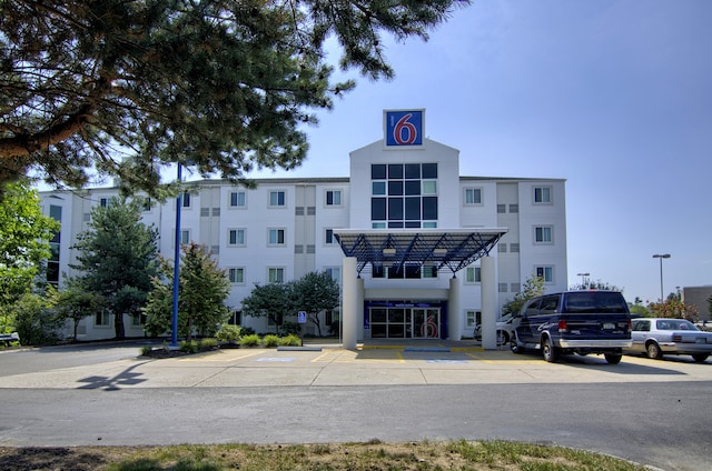 Motel 6 San Francisco, CA – Lombard Street